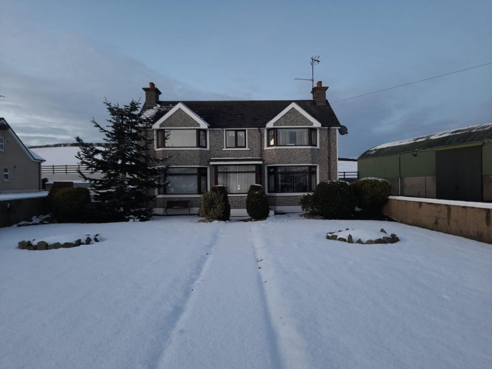 The Mournes View Farmhouse Newcastle  Exterior foto